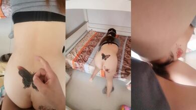 约炮人妻老公常年不在家，把人妻的腿抬起来让大家看清楚这骚货的逼